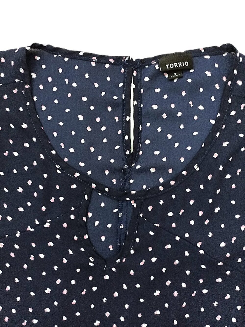 TORRID Double Dot A-Line Blouse. Plus Size 2 - Picture 4 of 9